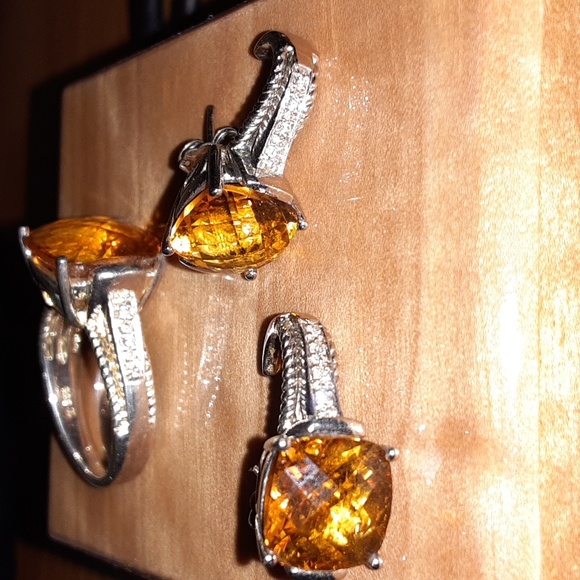 Genuine Diamond and Topaz set - Picture 2 of 8